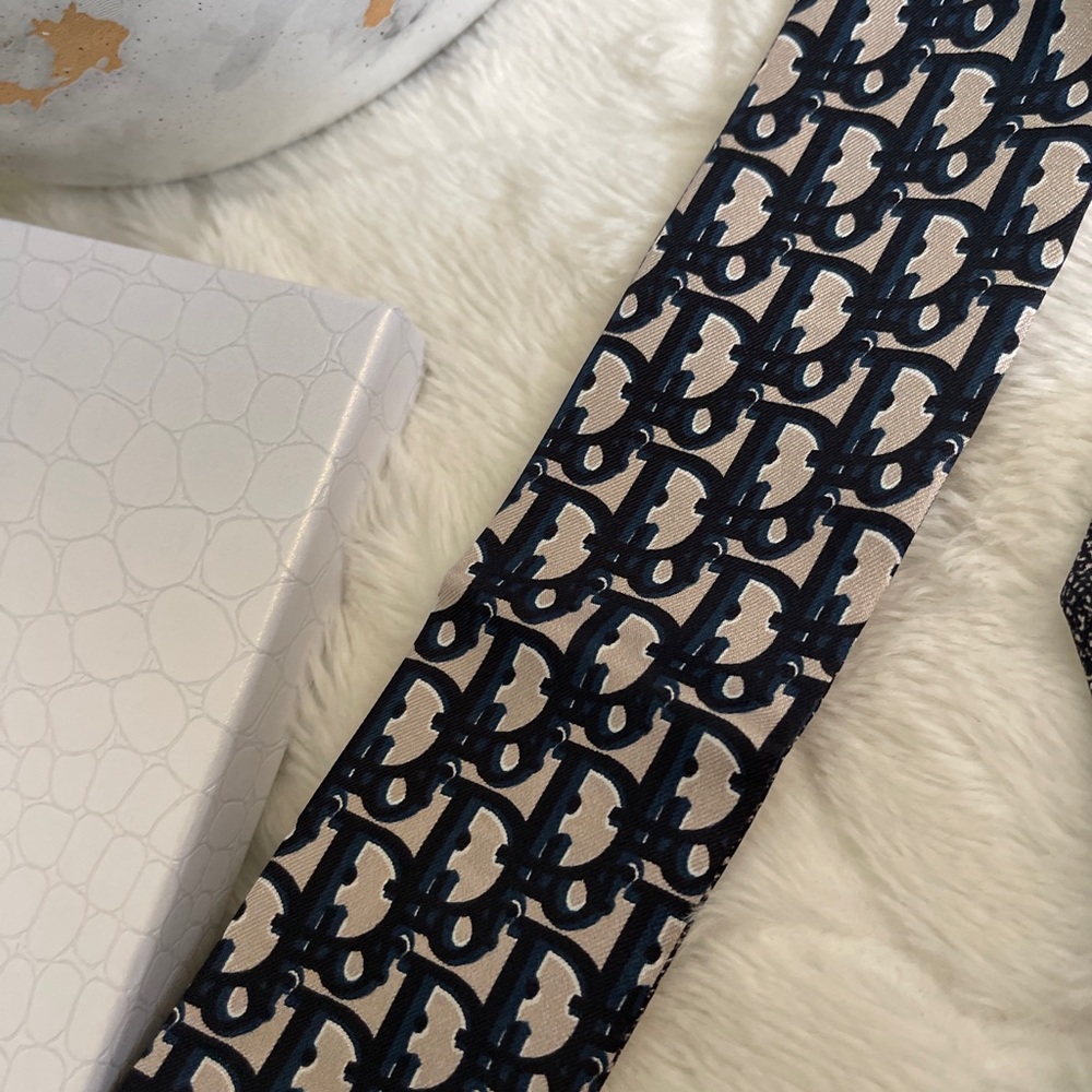 Headband - Picture 6 of 7